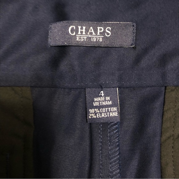 NWT Women’s Chaps bermuda dress shorts - Picture 8 of 9